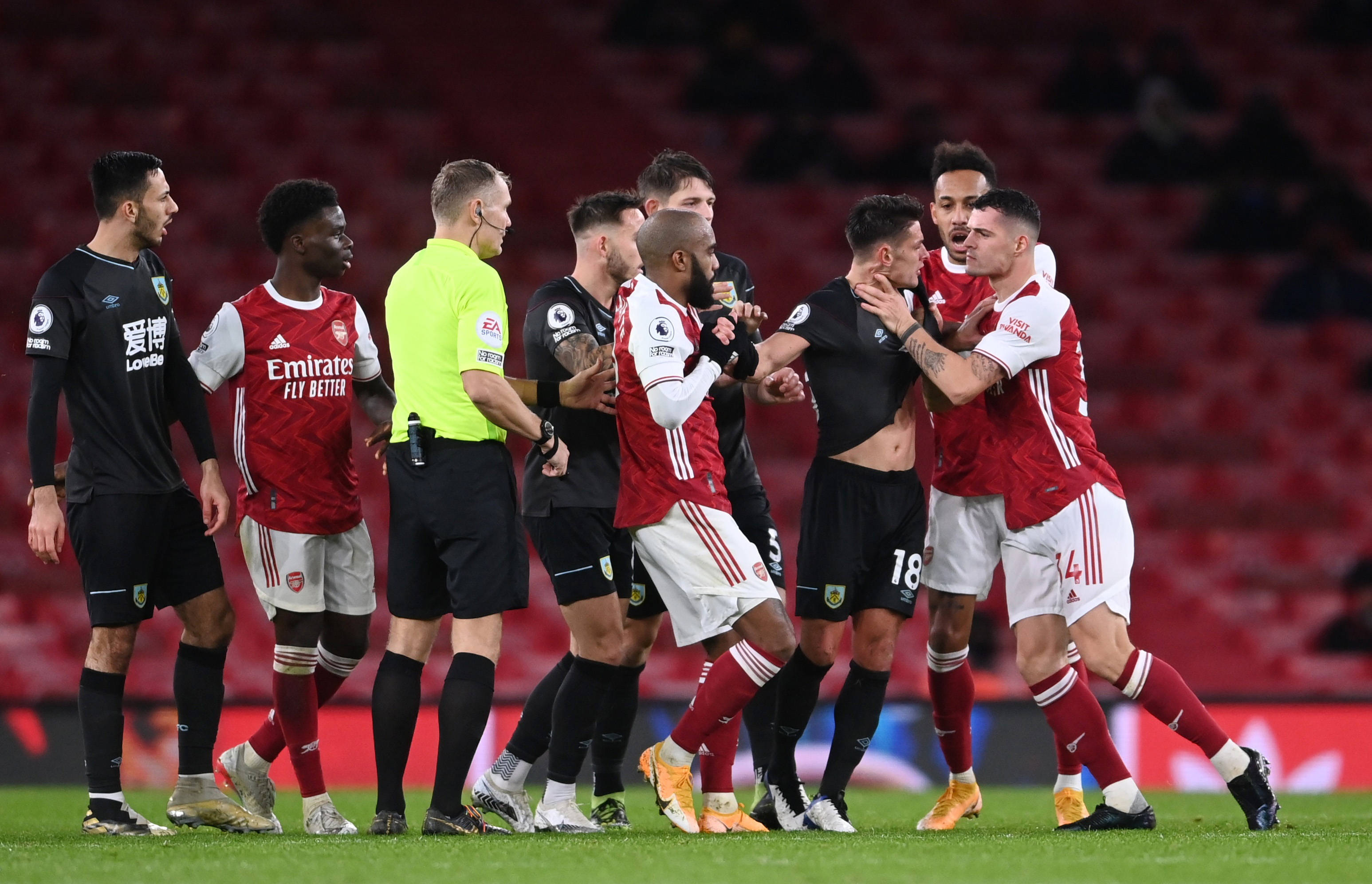 在电子竞技 在电子竞技